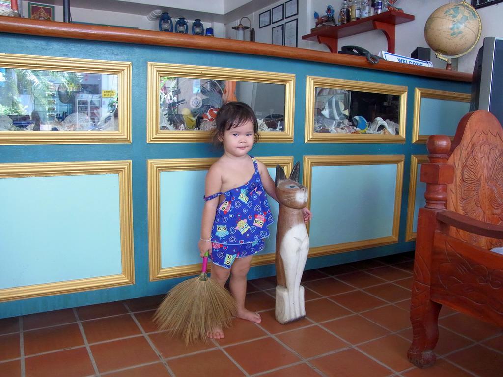 Niku Guesthouse Patong Kültér fotó