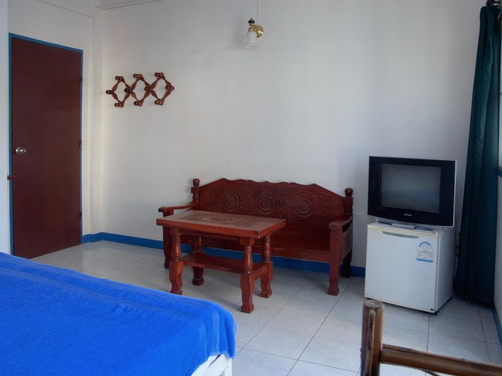 Niku Guesthouse Patong Kültér fotó