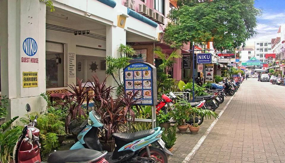 Niku Guesthouse Patong Kültér fotó