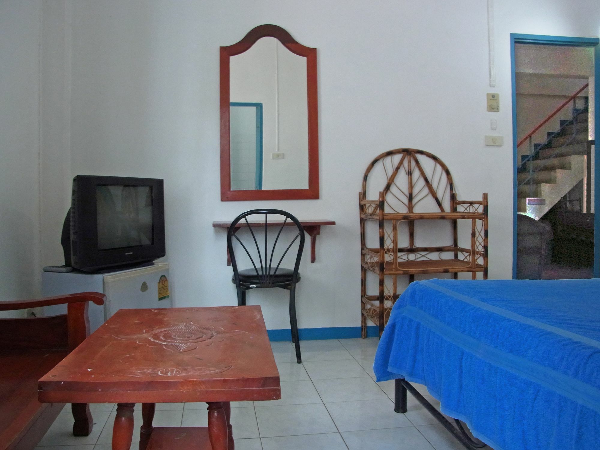 Niku Guesthouse Patong Kültér fotó