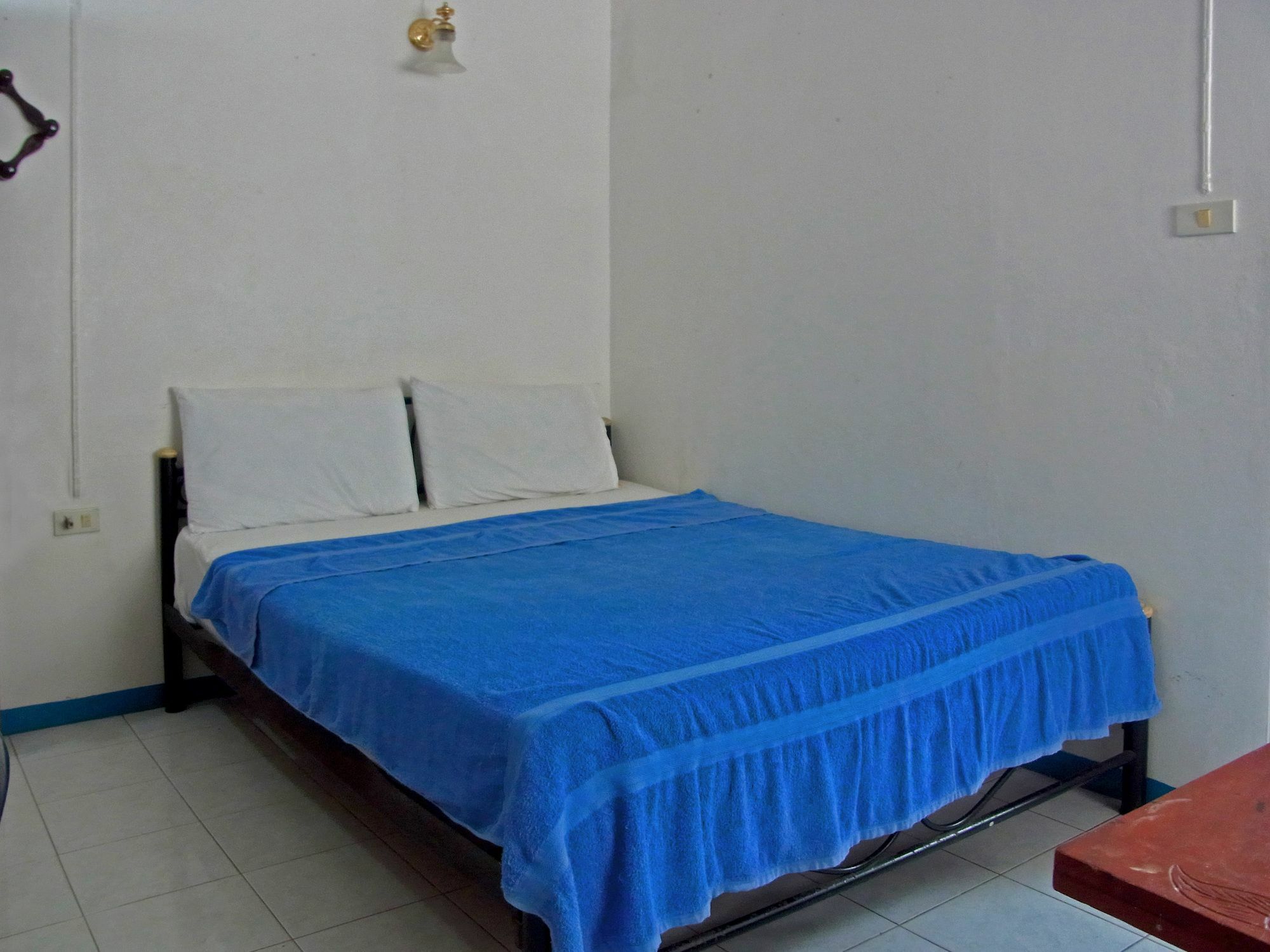 Niku Guesthouse Patong Kültér fotó