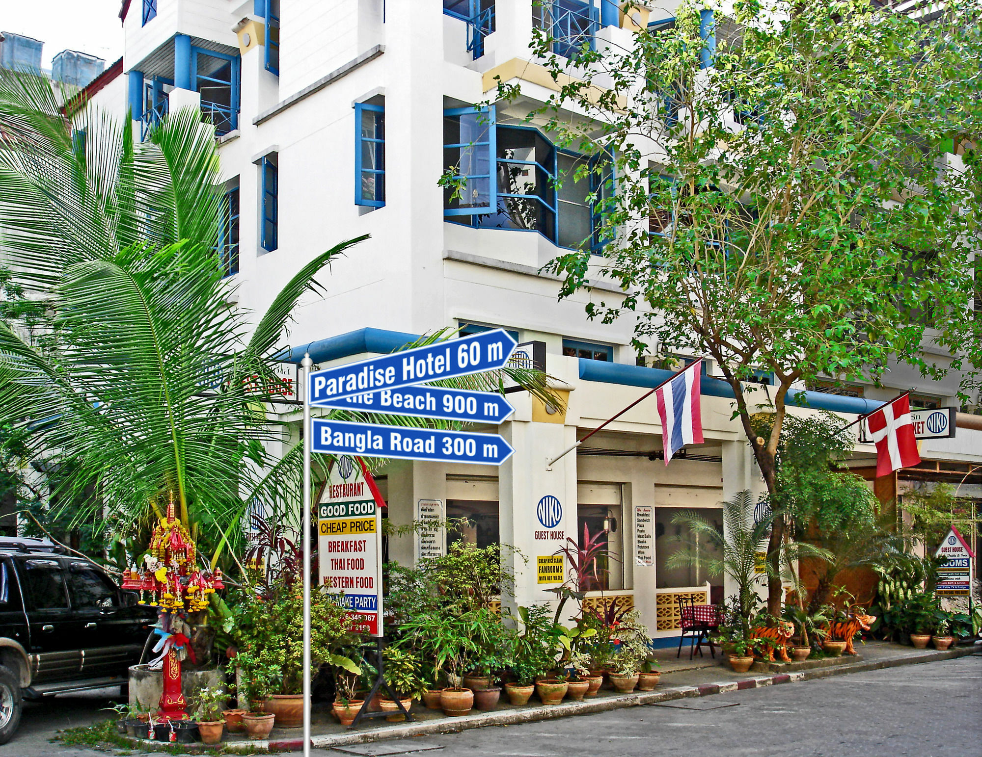 Niku Guesthouse Patong Kültér fotó