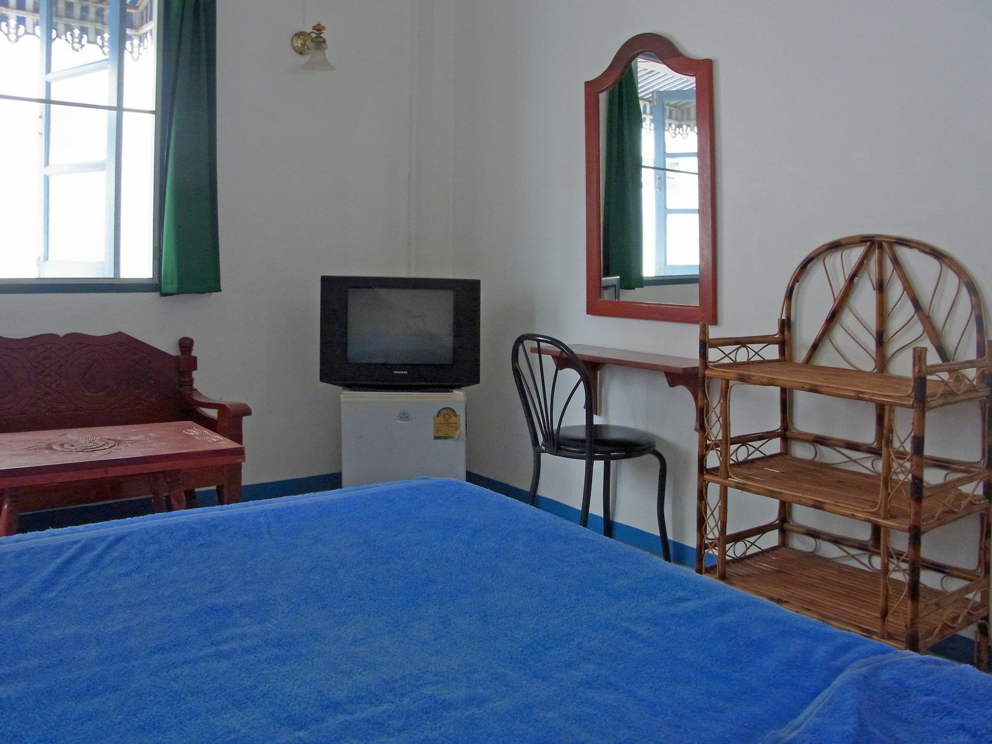 Niku Guesthouse Patong Kültér fotó