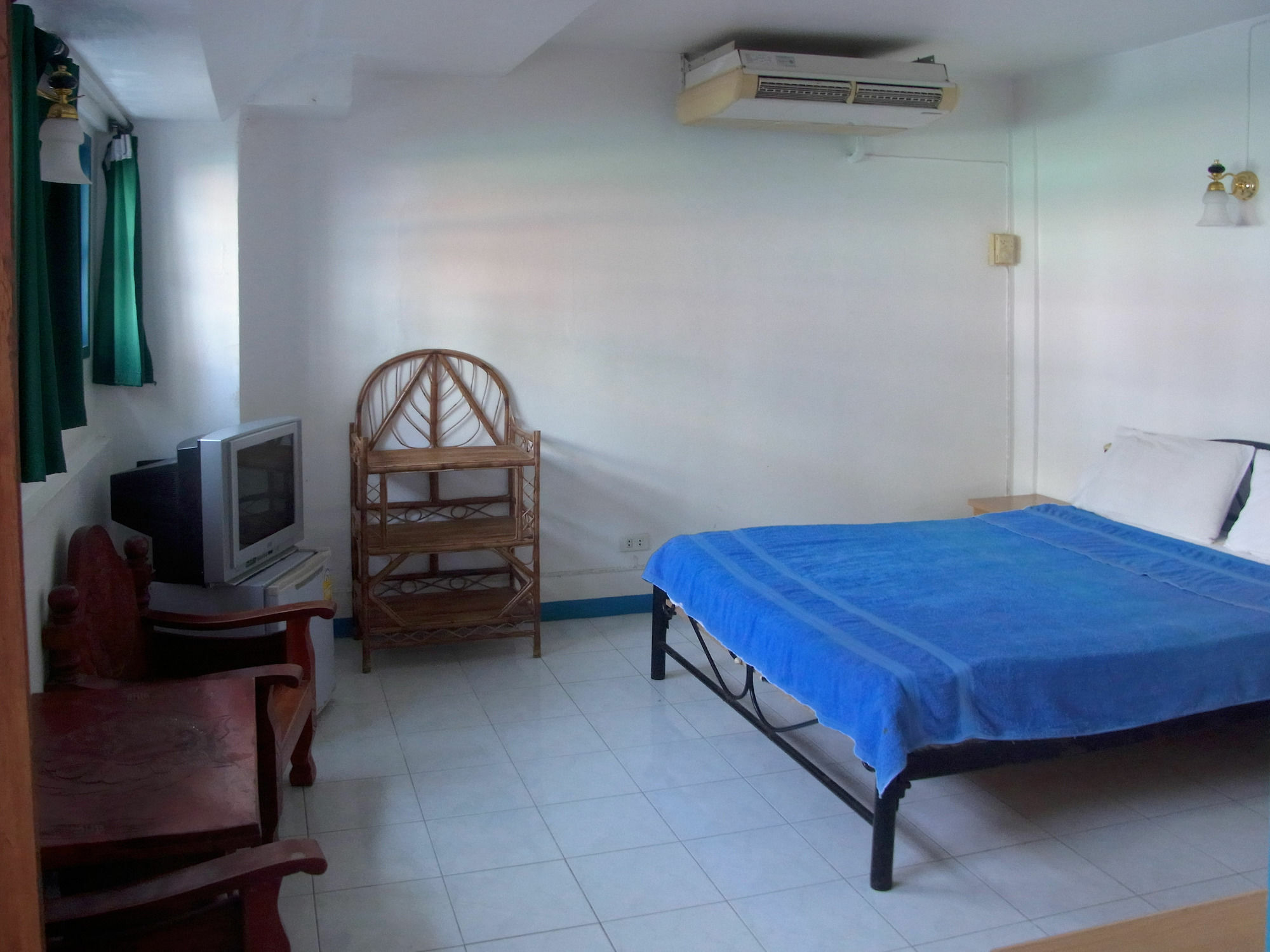 Niku Guesthouse Patong Kültér fotó
